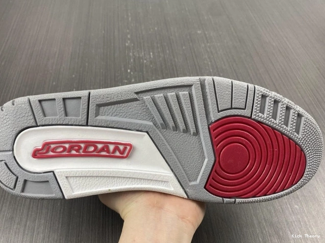 Kicktheory Jordan Retro Red Cardinal 3 CT8532-126 0630